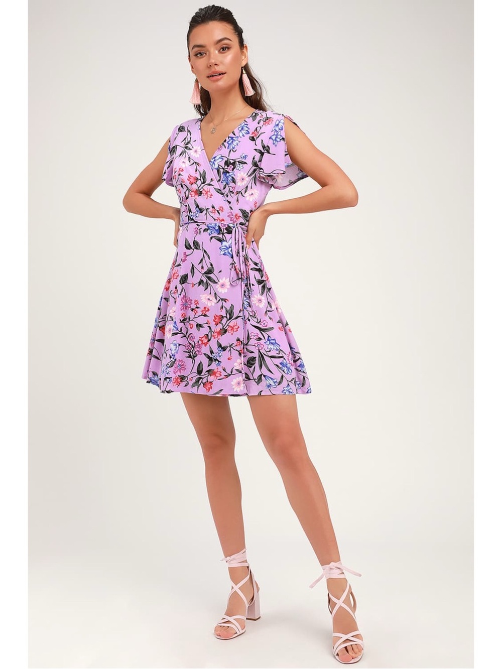 Sz S Lulus Harbor Point Lavender Floral Print Wrap Mini Dress EUC - Picture 7 of 8